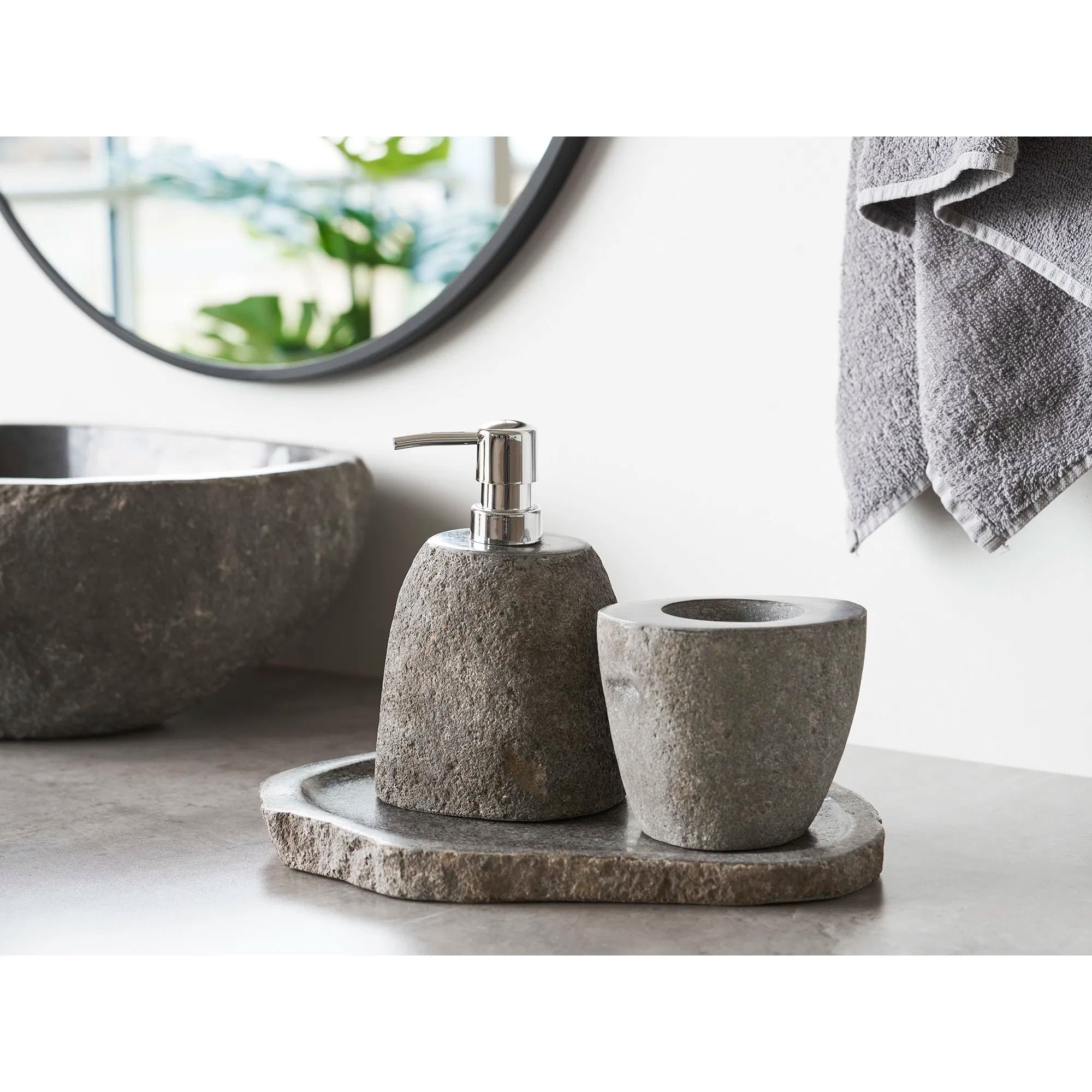 Tablet "Garon" – Natural River Stone Design