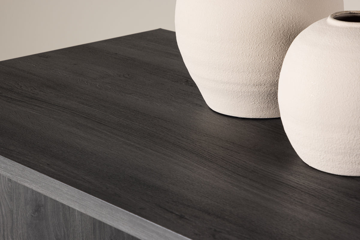 Dining table Tasman - offers plenty of space for shared meals