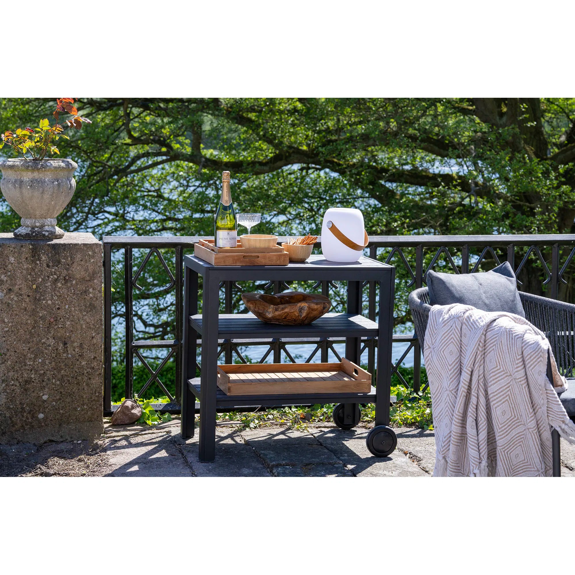 Plateau « Arvani » – Design rectangulaire en teck