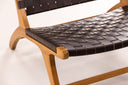Fauteuil lounge design Tevari – Tressage en teck & aspect cuir marron