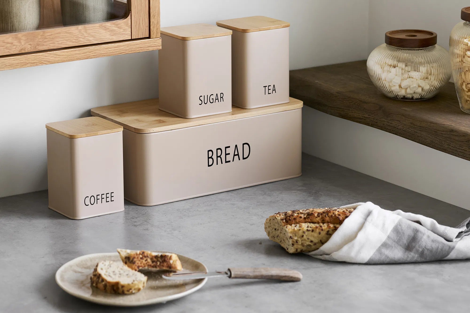 Brotbox Jorvella - aus Metall mat Bambusdeckel (4er Set)