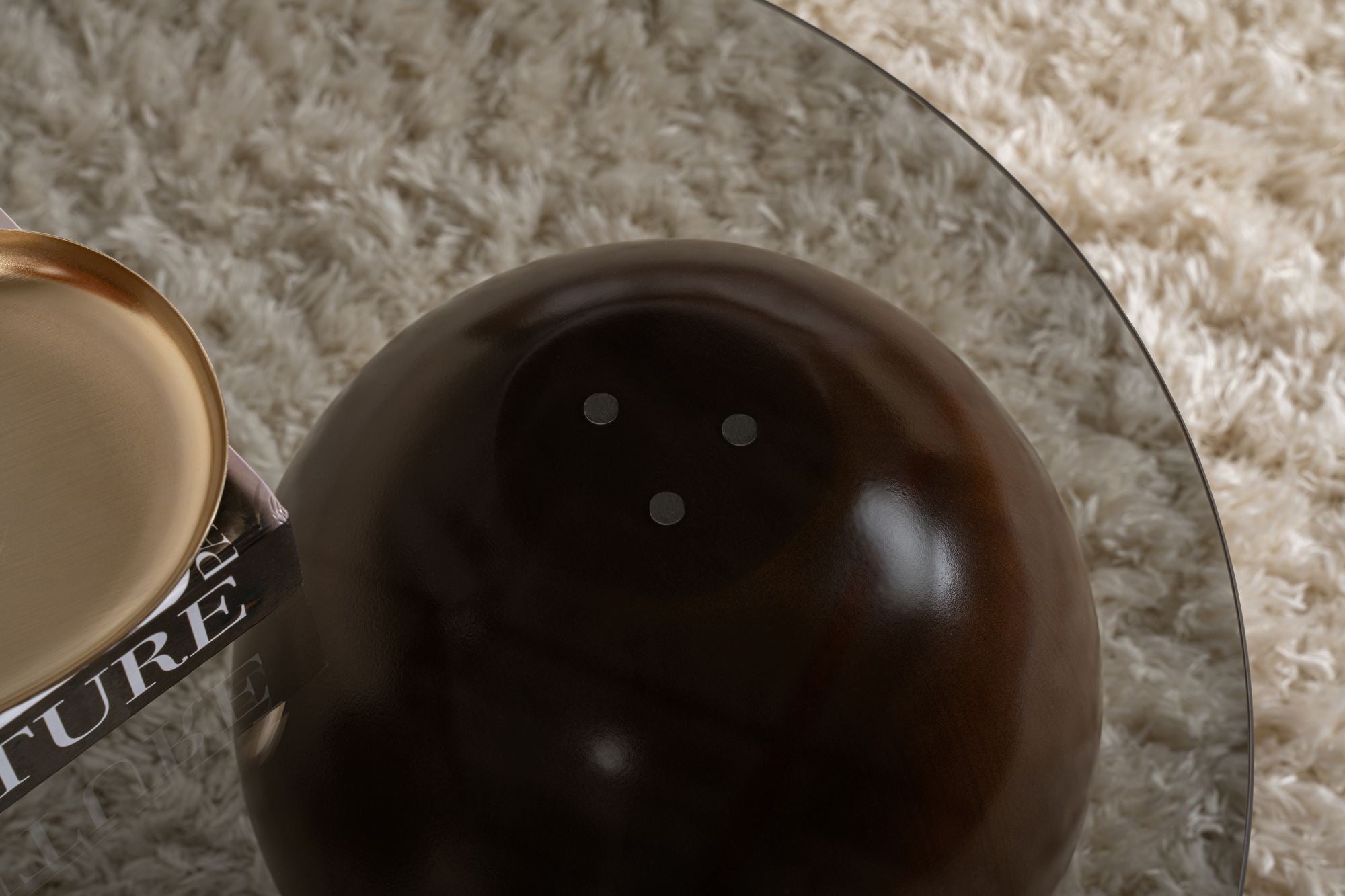 Table basse Belaro - avec plateau en verre courbé