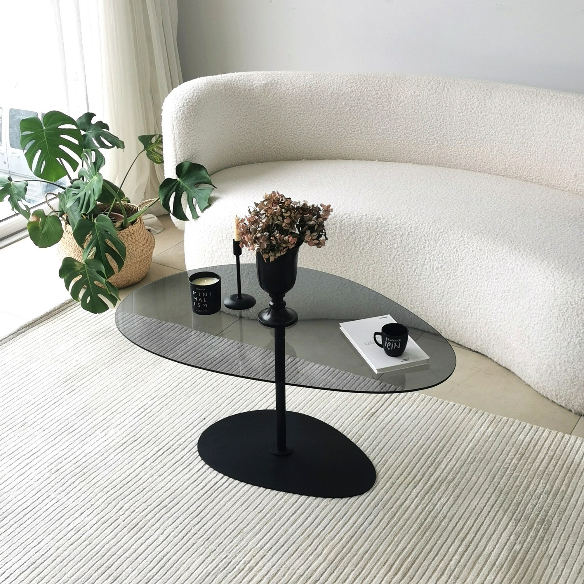 Couchtisch Dovira - mat Glasplack an schwaarzem Metallgestell