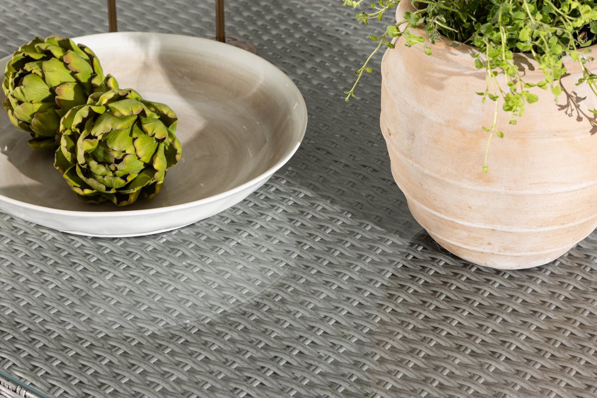 Ensemble lounge de jardin Liventia – en deux couleurs en bois noble et rotin synthétique