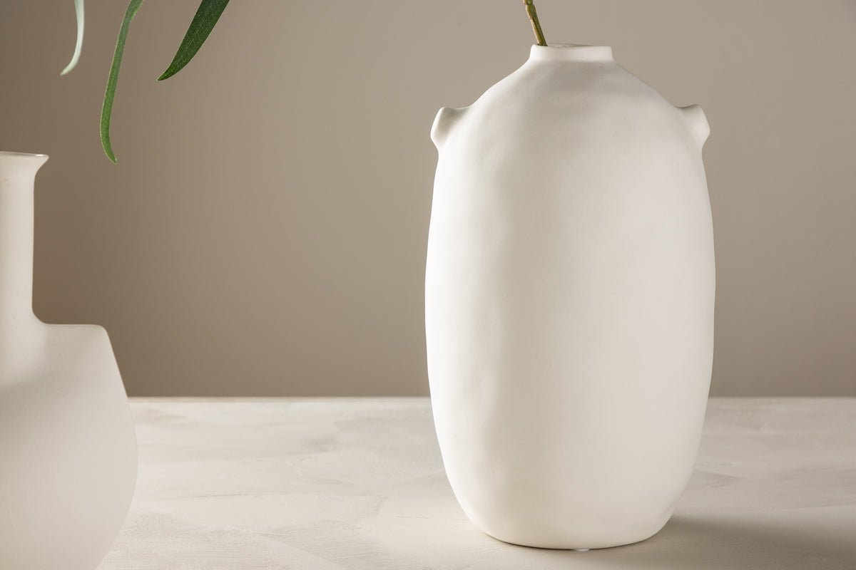 Vase Nuvio 28 cm – Élégance intemporelle en Blanc ou Noir