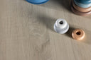 Kannerdug-Set Nordi – Dësch & 2 Hocker am skandinavesche Design