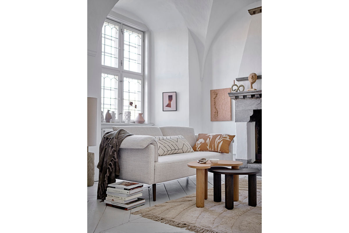 Coffee Table Tahu – Organic Design Made of Rubberwood