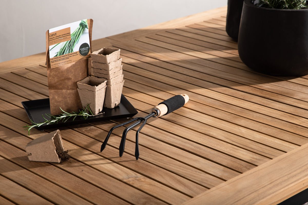 Gartentisch Lunea - en ausziehbareg Iessdësch fir dobaussen