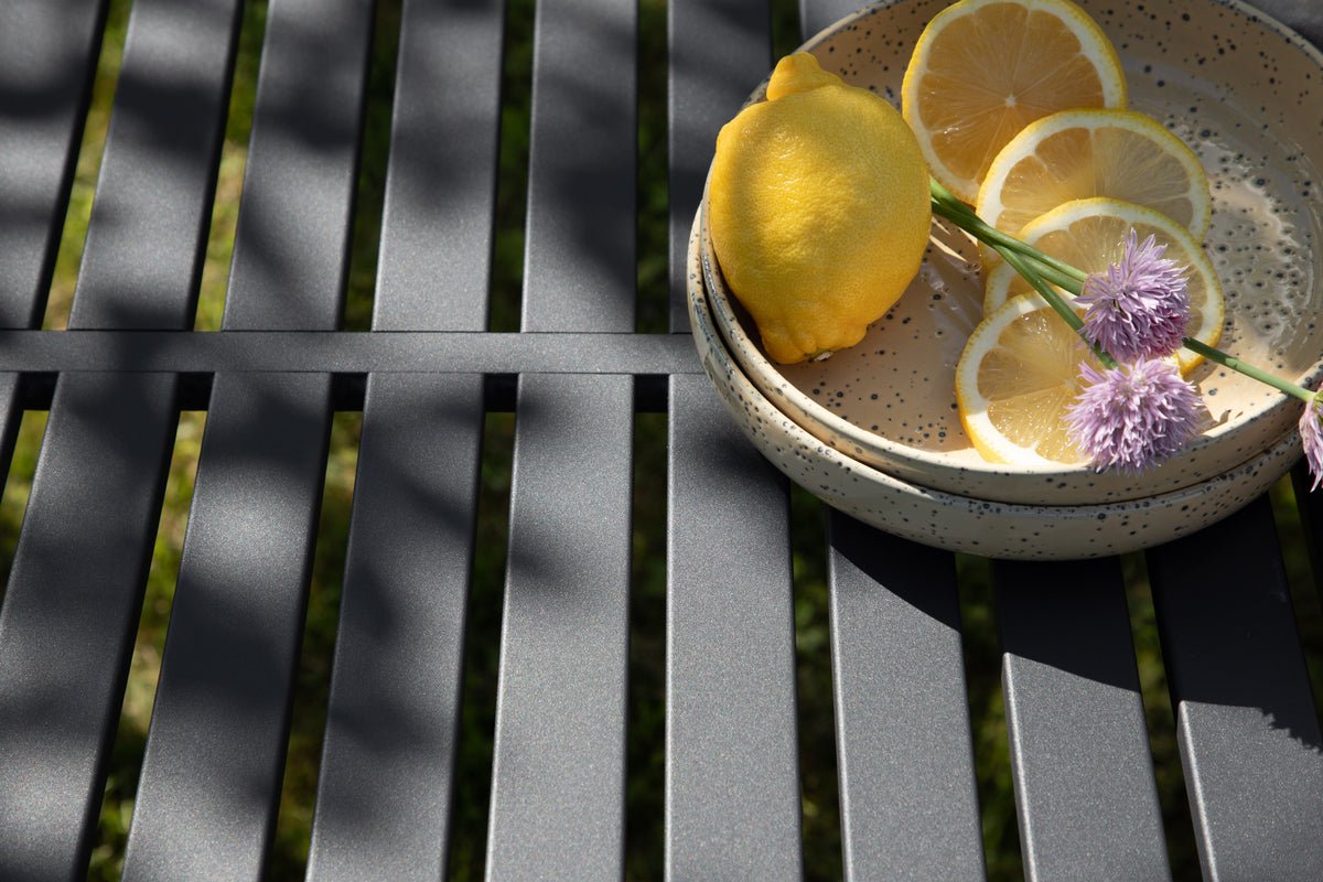 Garden table Melura - light, robust and weather-resistant