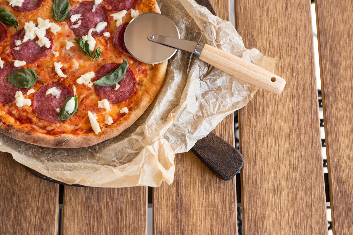 Gartentisch Tareen - eng harmonesch Kombinatioun aus Natierlechkeet a Stabilitéit