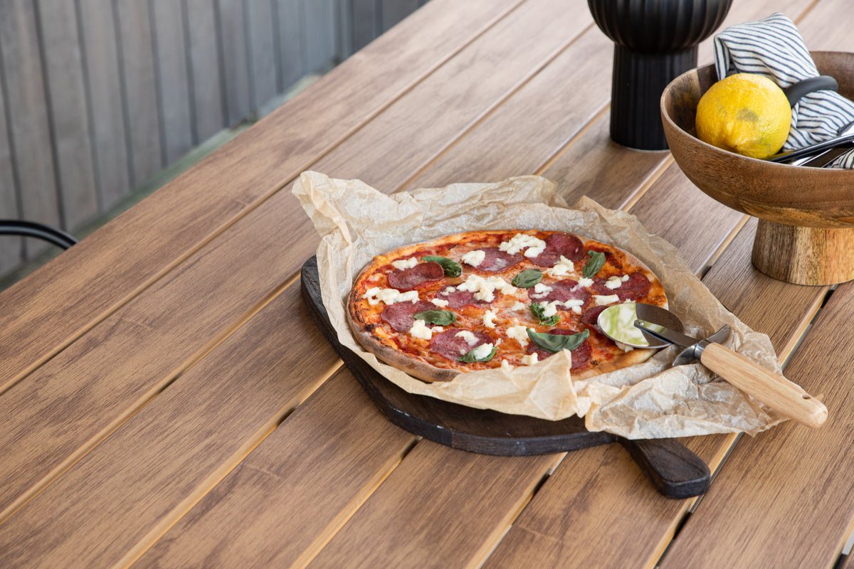 Gartentisch Tareen - eng harmonesch Kombinatioun aus Natierlechkeet a Stabilitéit