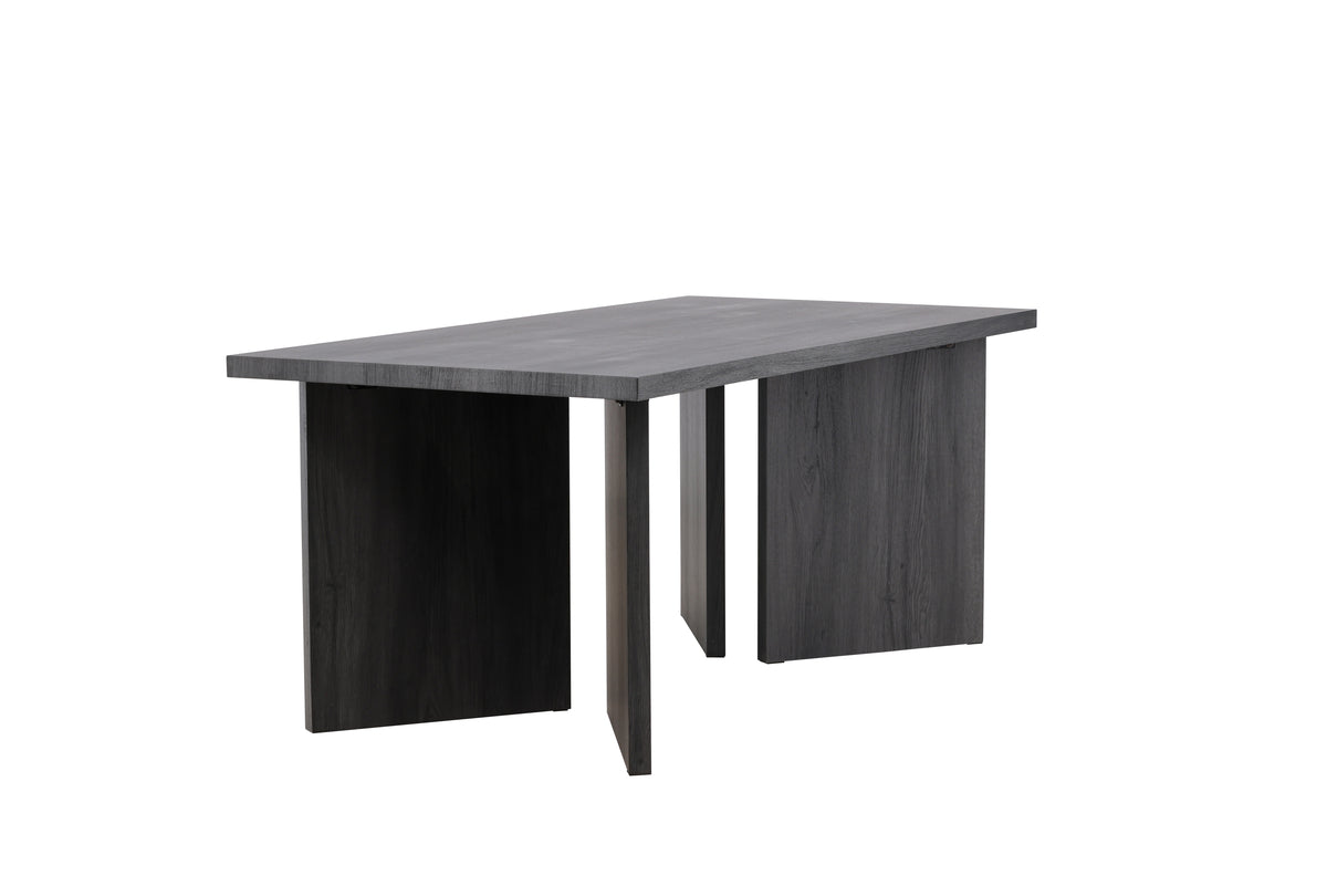 Dining table Nuvira - a rectangular table for family and friends