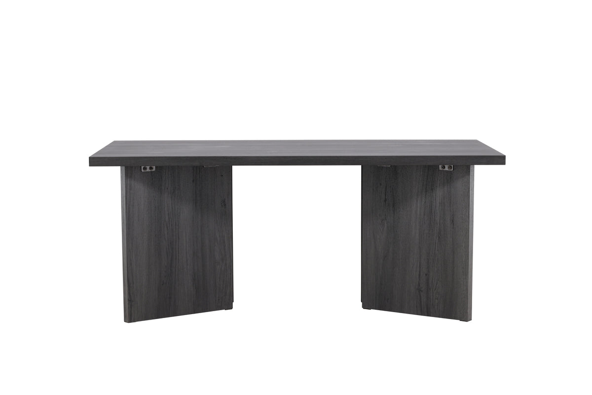 Dining table Nuvira - a rectangular table for family and friends
