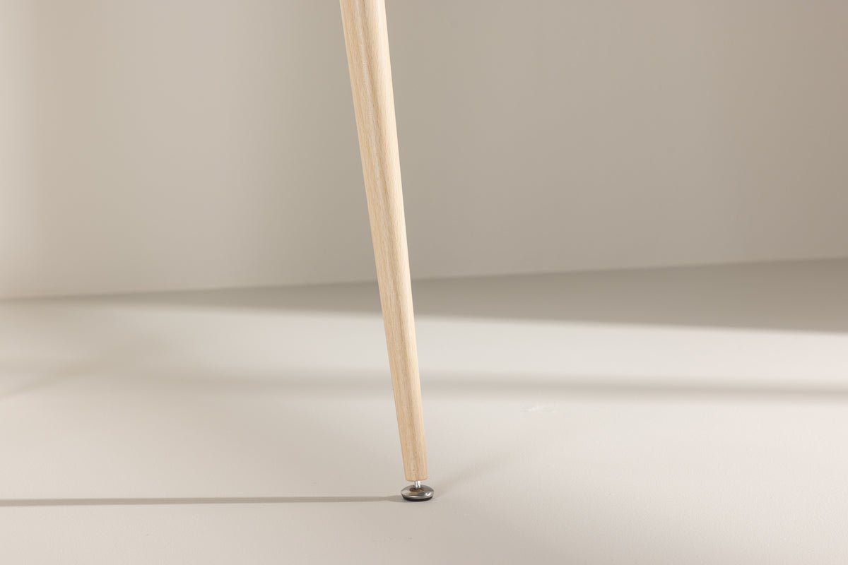 Dining table Solana - elegant and practical