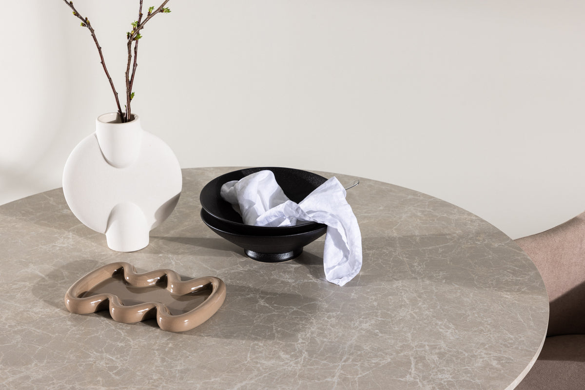 Dining table Tullula - combines modern design with timeless elegance with marble look