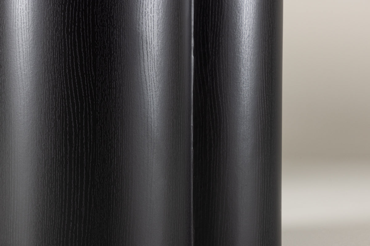 Dining table Nary - combines modern design with timeless elegance