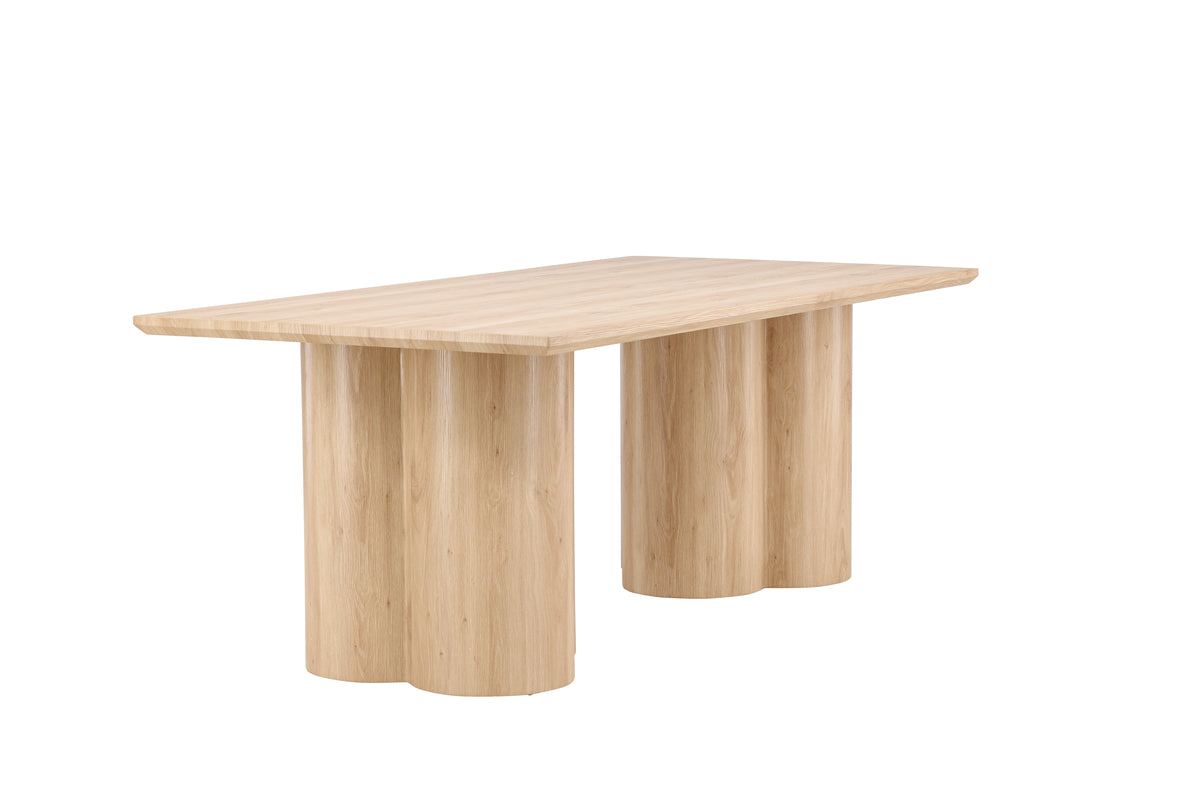 Dining table Nary - combines modern design with timeless elegance