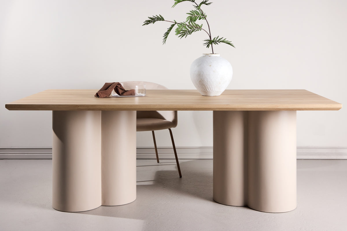 Dining table Marly - in rectangular shape in modern design