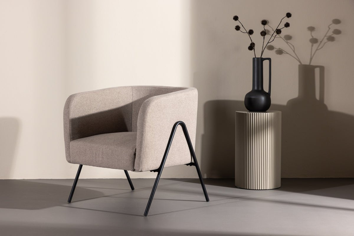 Armchair Rufus - with beige fabric and black lacquered legs