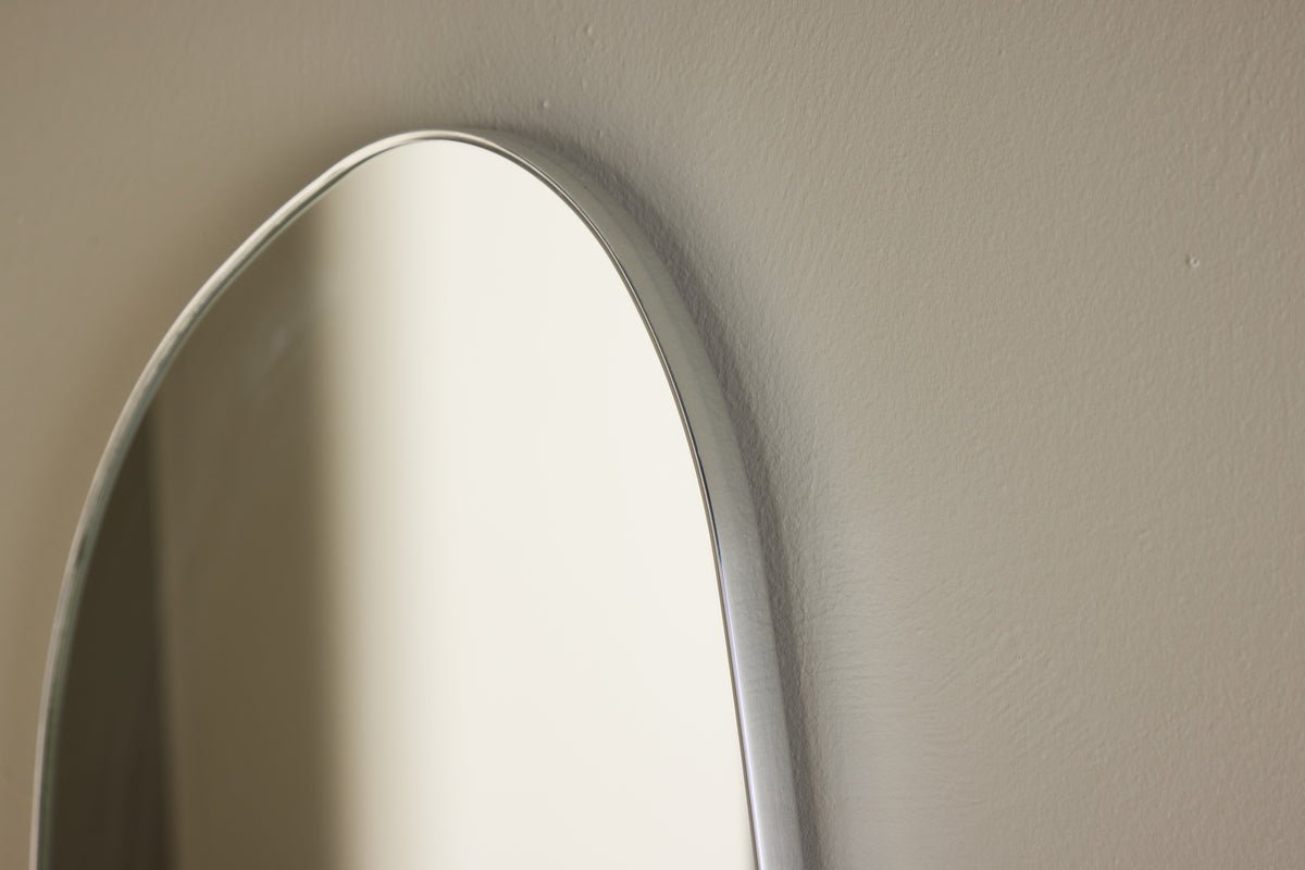 Mirror Egg – with silver aluminum frame