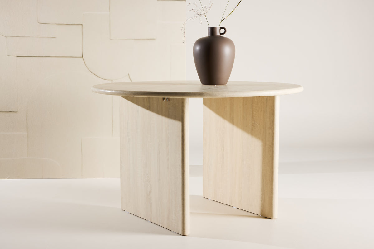 Dining Table Elara - in timeless design with everyday practicality