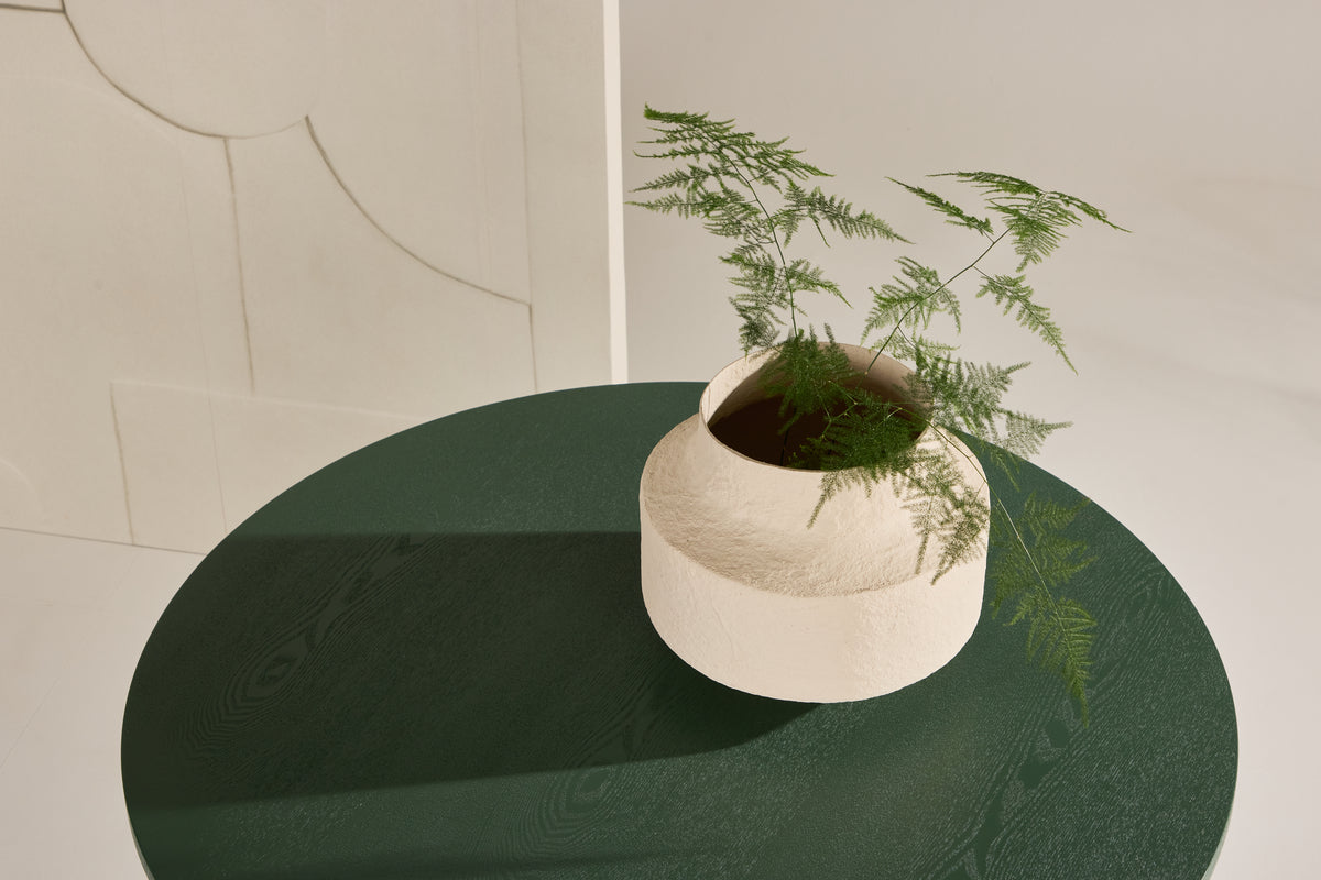 Dining Table Talia - a round table in modern design