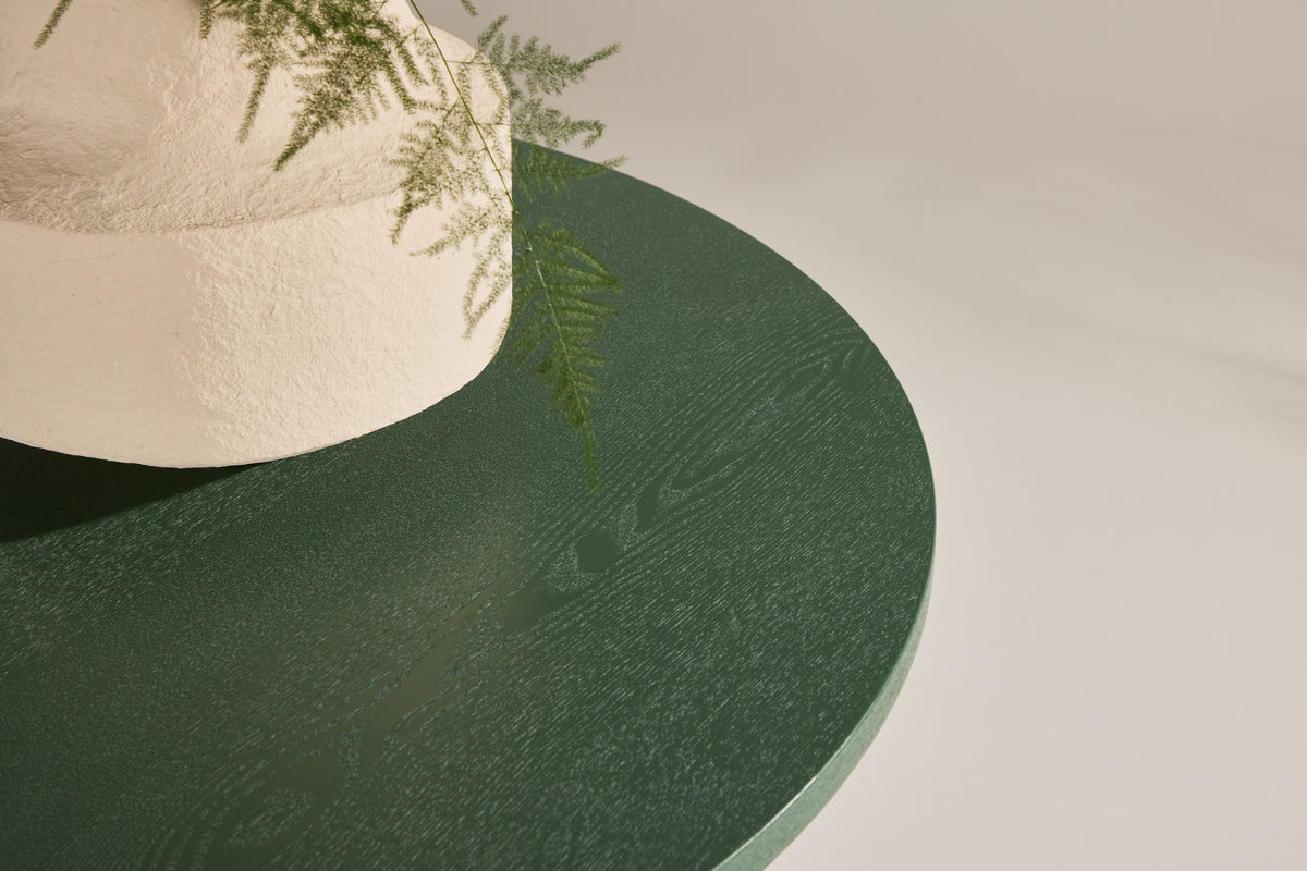 Dining Table Talia - a round table in modern design