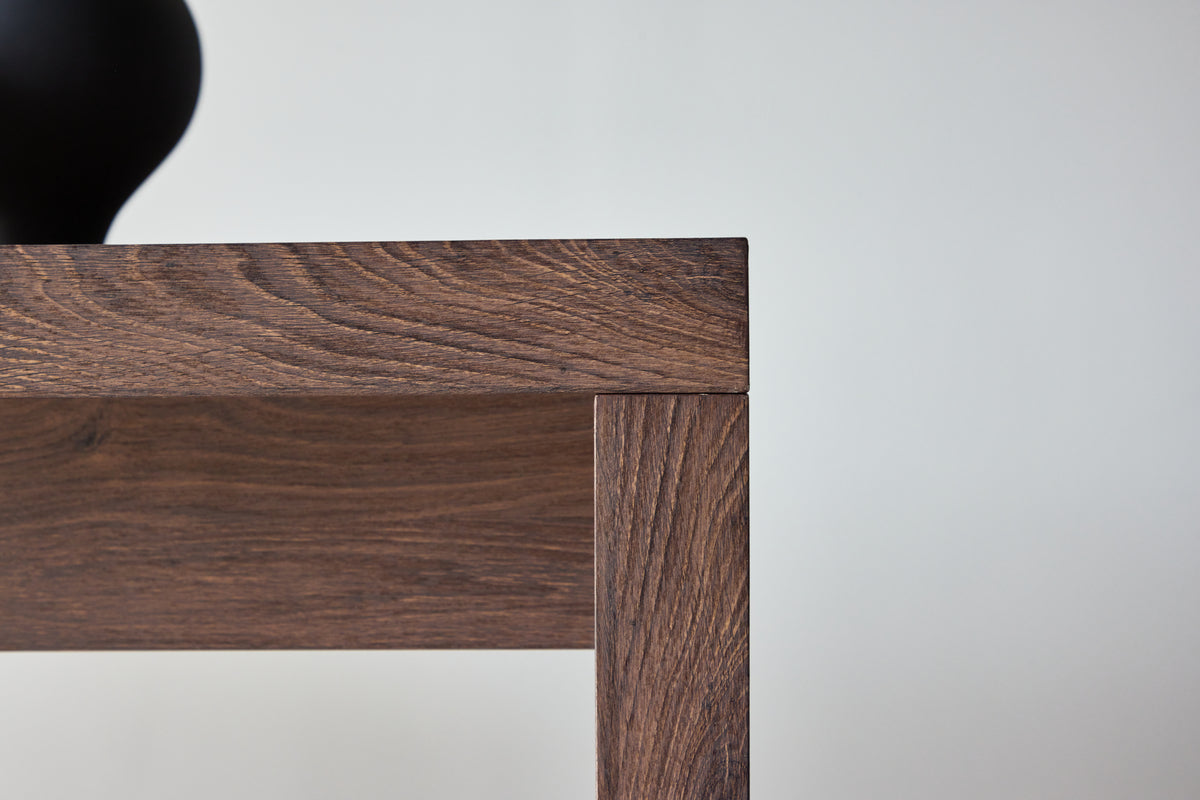 Dining table Noosa - a rectangular dining table in a soft mocha tone