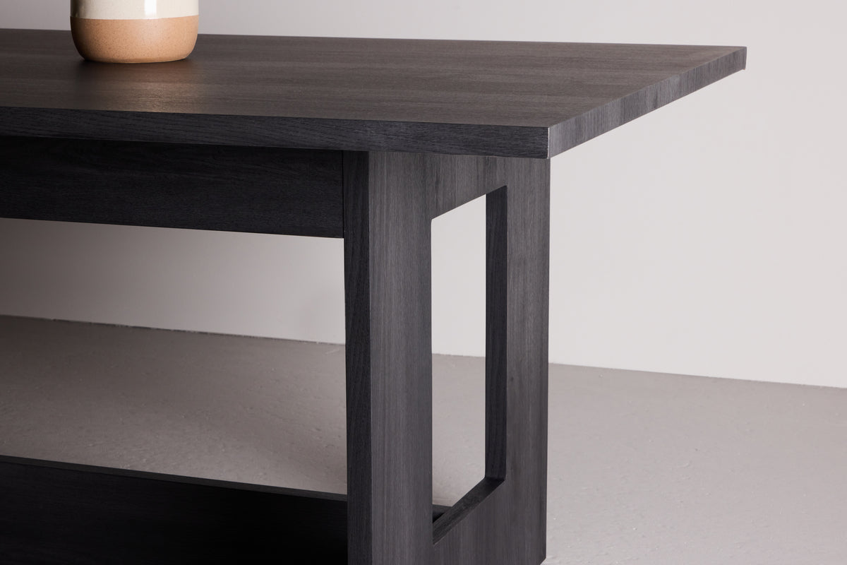 Dining table Tully - a rectangular dining table in elegant Black