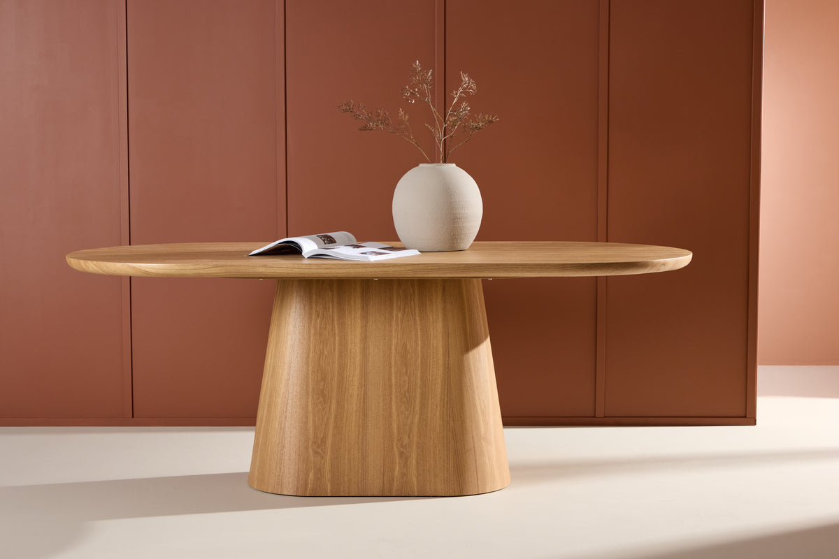Dining table Marlin - modern design with a natural, harmonious appearance