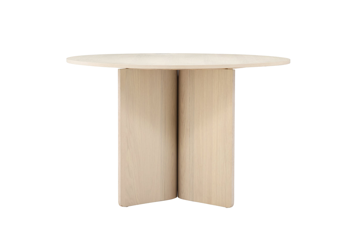 Dining Table Isola - in harmonious design with an elegant touch