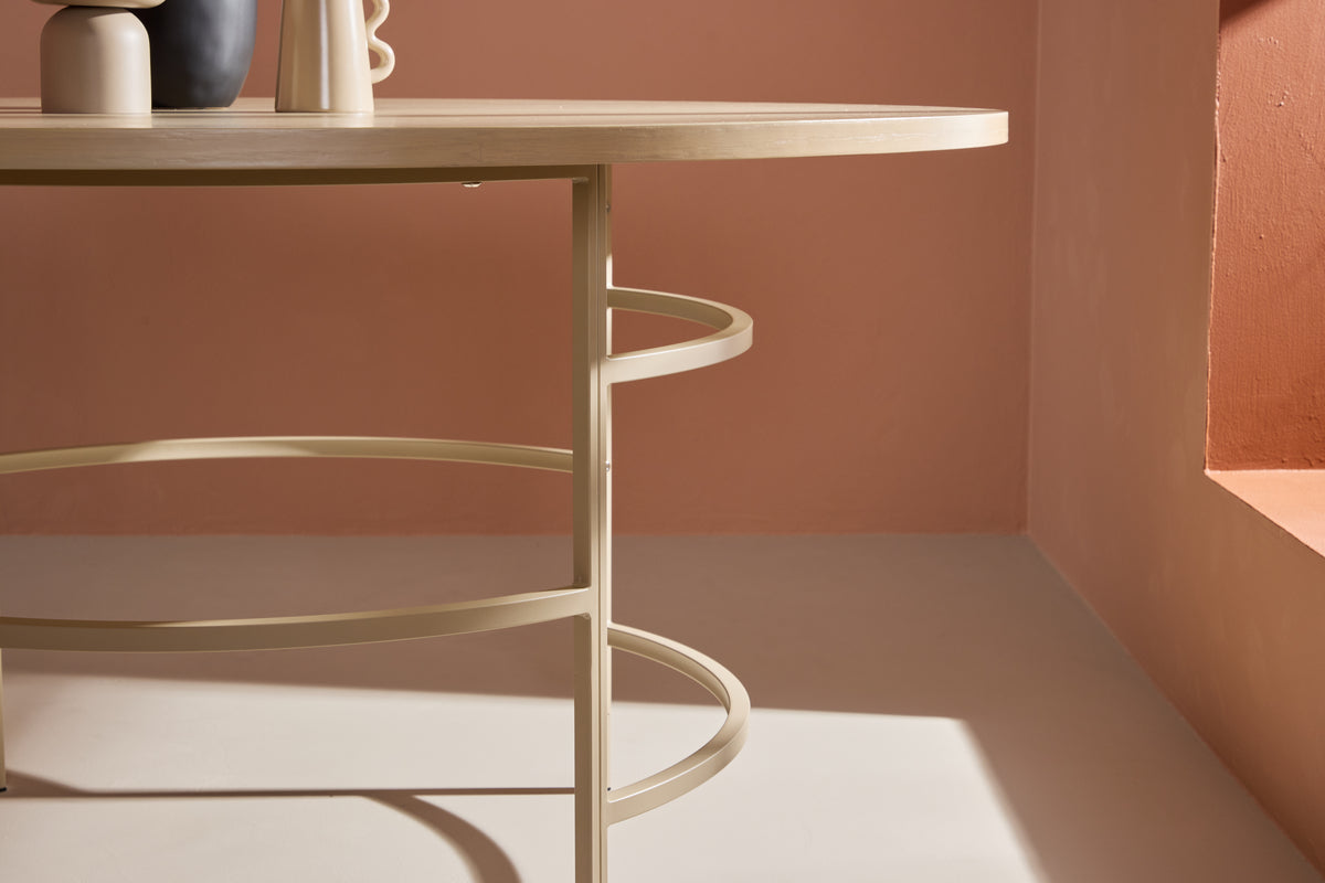 Dining Table Solara - in modern, Scandinavian-inspired design