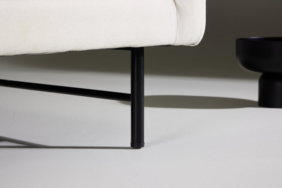 Sëtz Cloud - Zäitlos, hell & komfortabel an Wäiss