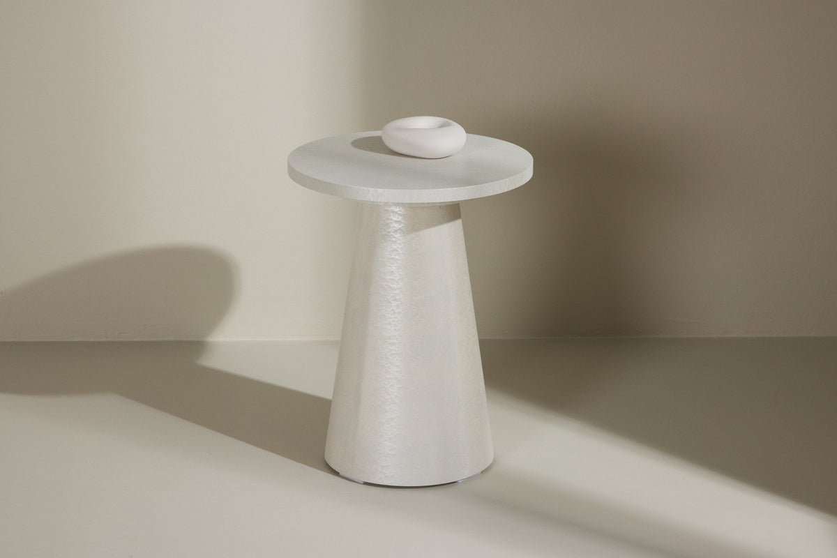 Table d'appoint Loreno – en blanc laqué ou moka