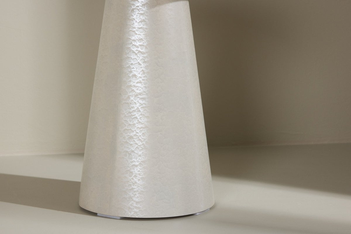 Table d'appoint Loreno – en blanc laqué ou moka