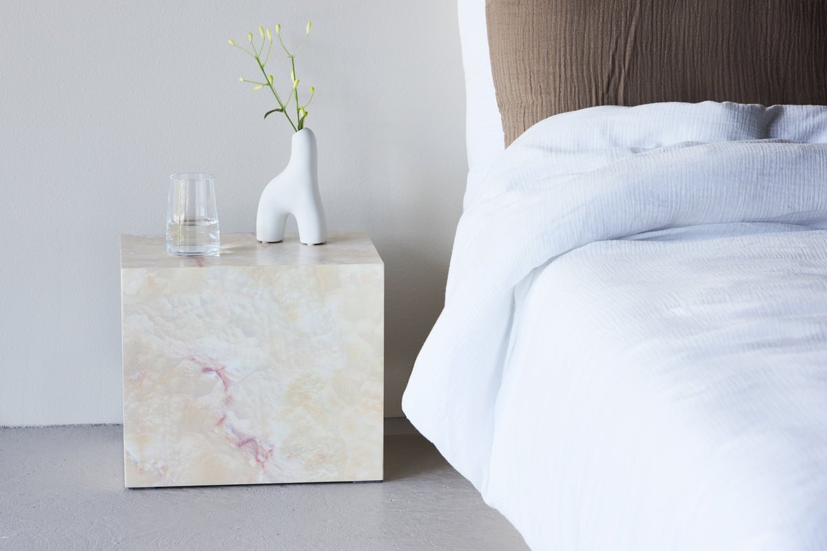 Side table Quadro – in Beige with stone look