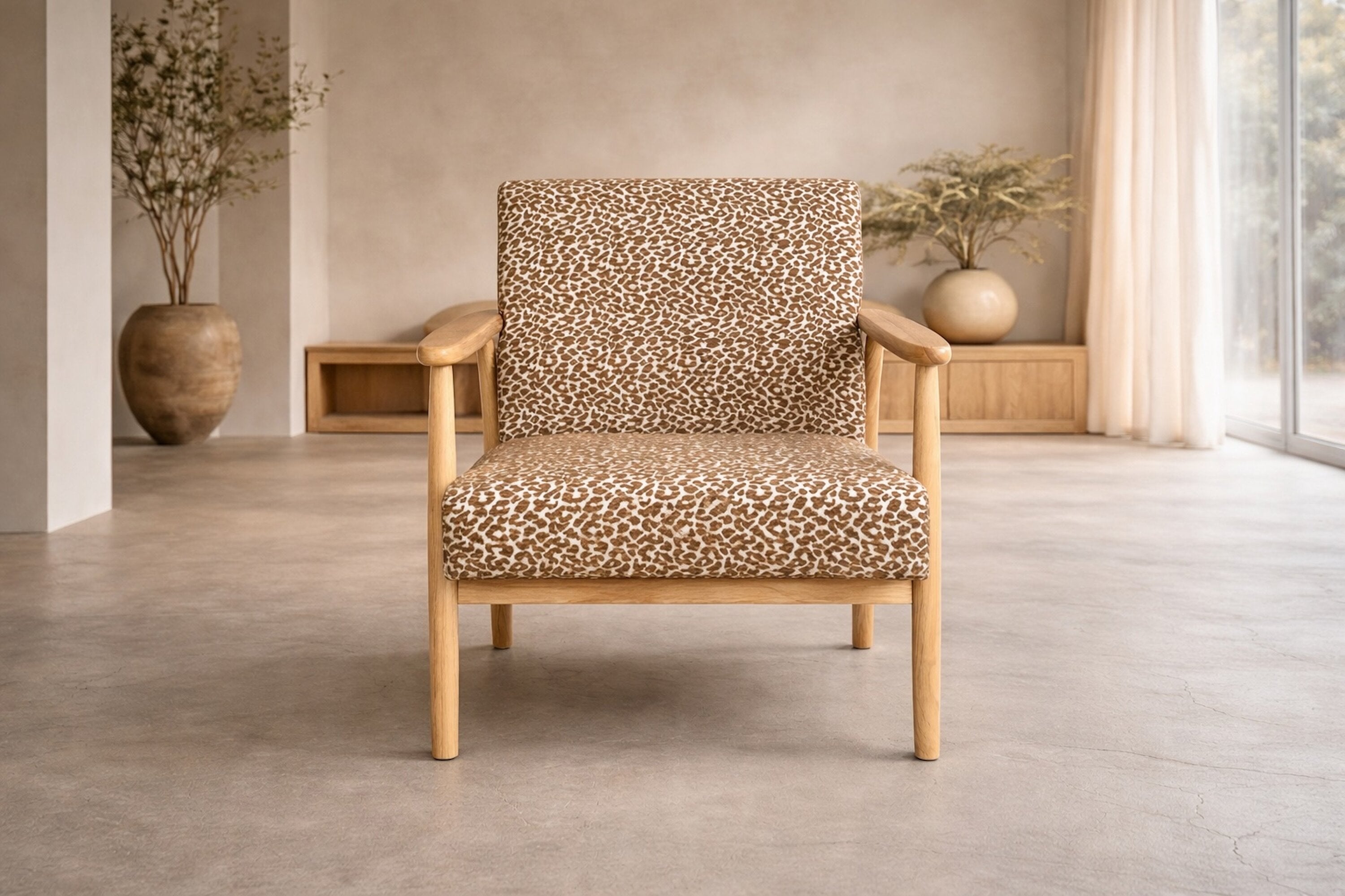 Armchair Lareen - made of rubberwood with designer upholstery