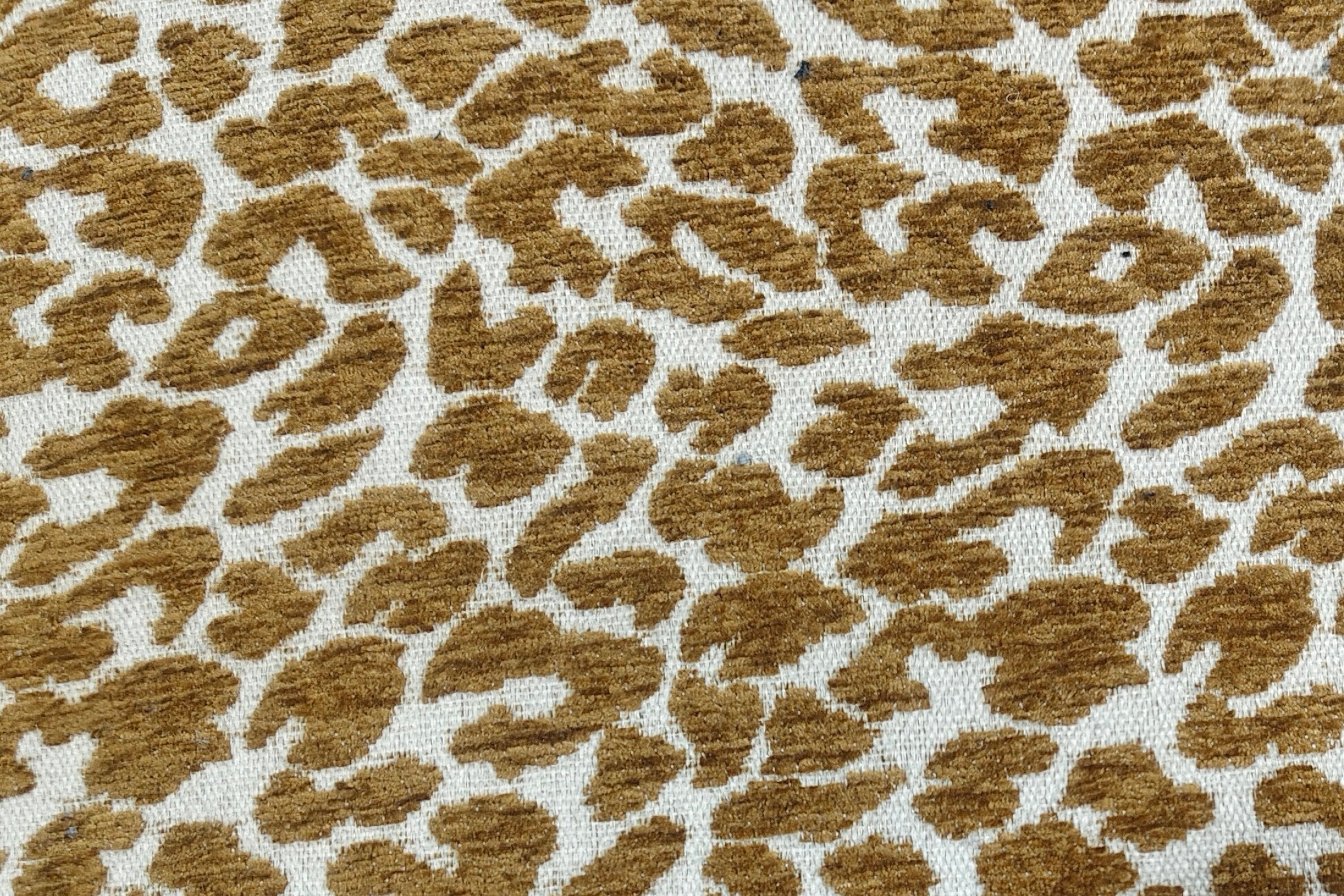 Armchair Lareen - made of rubberwood with designer upholstery