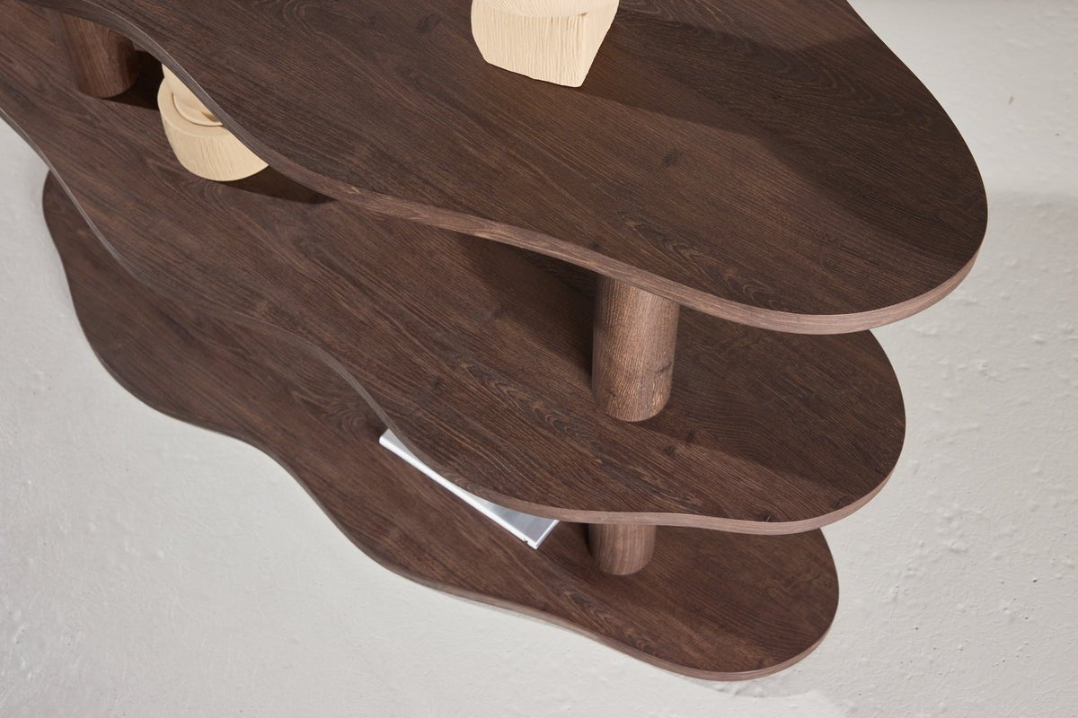 Regal Aureo – 3-tier shelf in mocha with wave shape