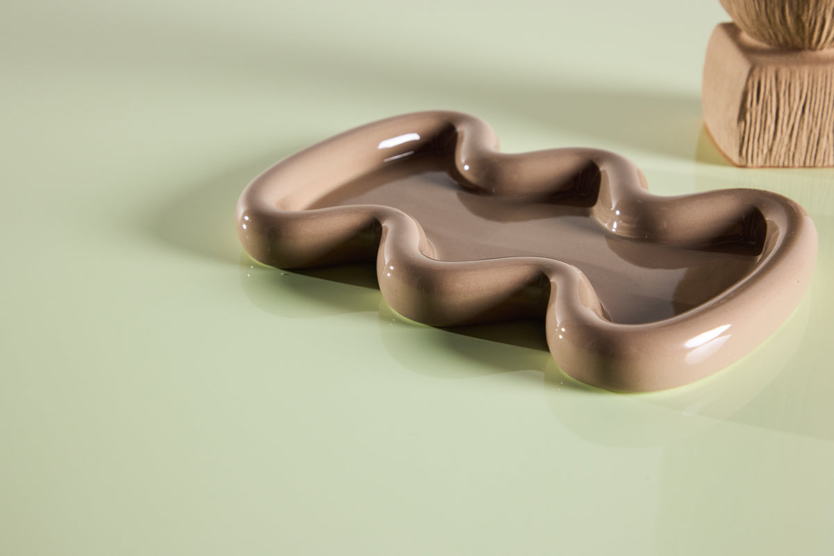 Dining table Yarra - a round dining table in Scandinavian style