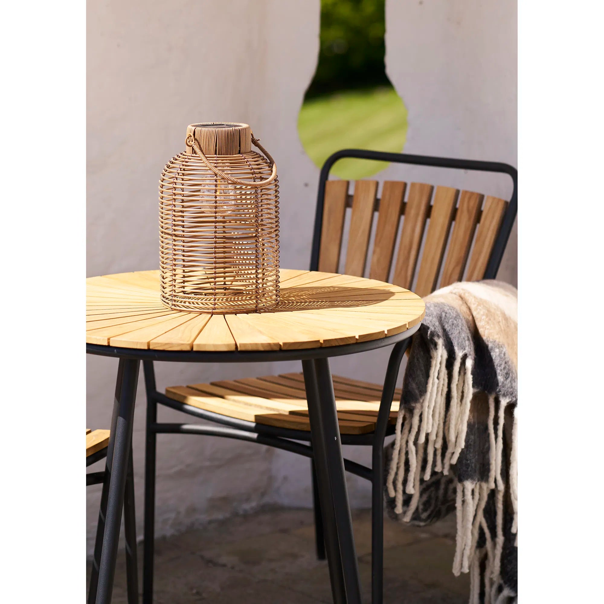 Solar-Dëschlampe „Brentford“ – Natierlechen Charme