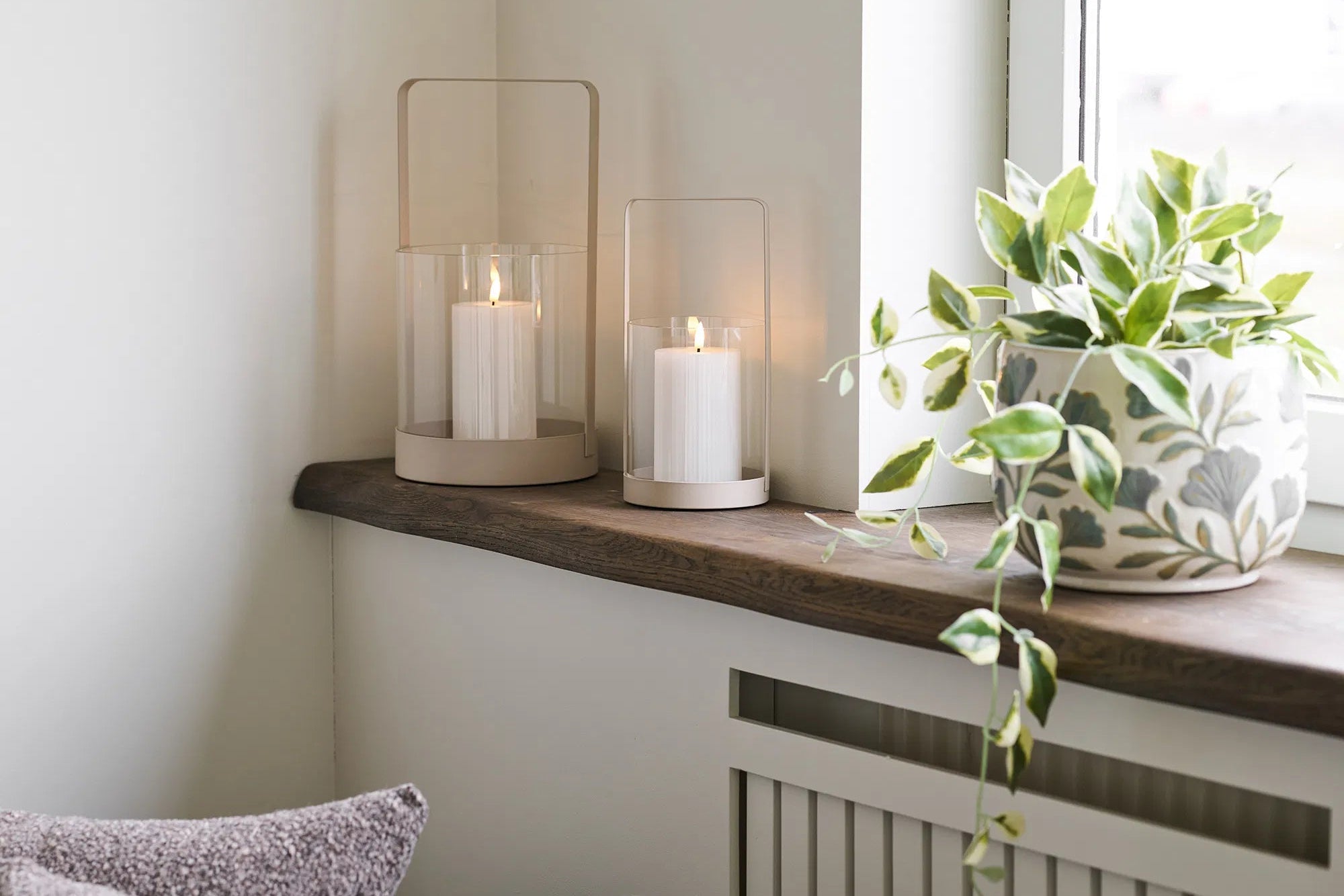 Kerzenhalter Narviona – aus Metall a Glas gemaach (2er Set)