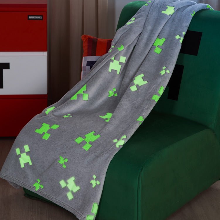 Minecraft cuddle blanket "Glow" – with glow-in-the-dark effect & soft fleece