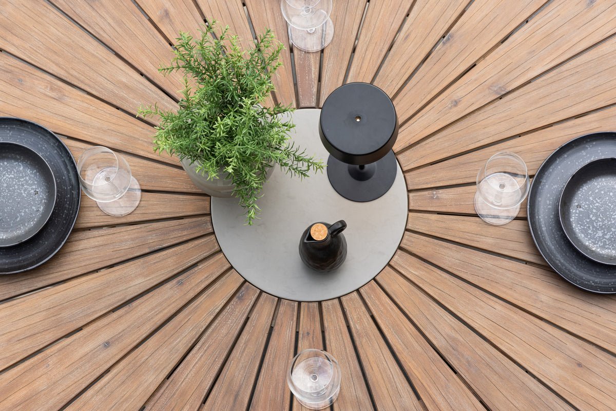 Garden Dining Table Rose - Ø 140cm made of brown Acacia wood