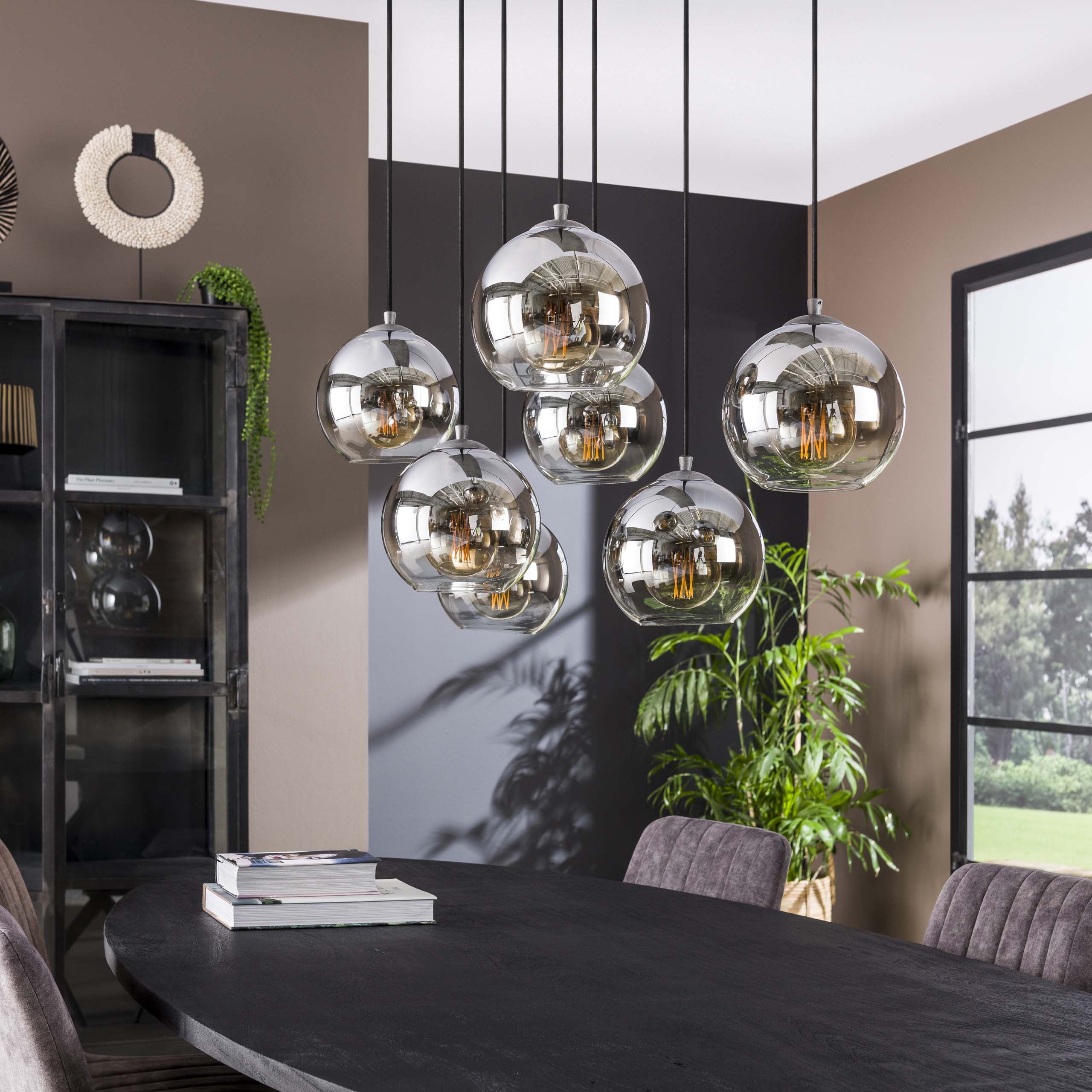 Pendelleuchte „Clarus“ – Rëcherglas mat Faarfverlaf an Metallarmatur