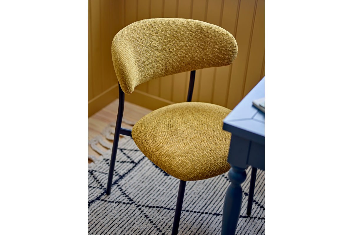 Chaise de salle à manger Felix – rembourrage en chenille de couleur jaune chaud