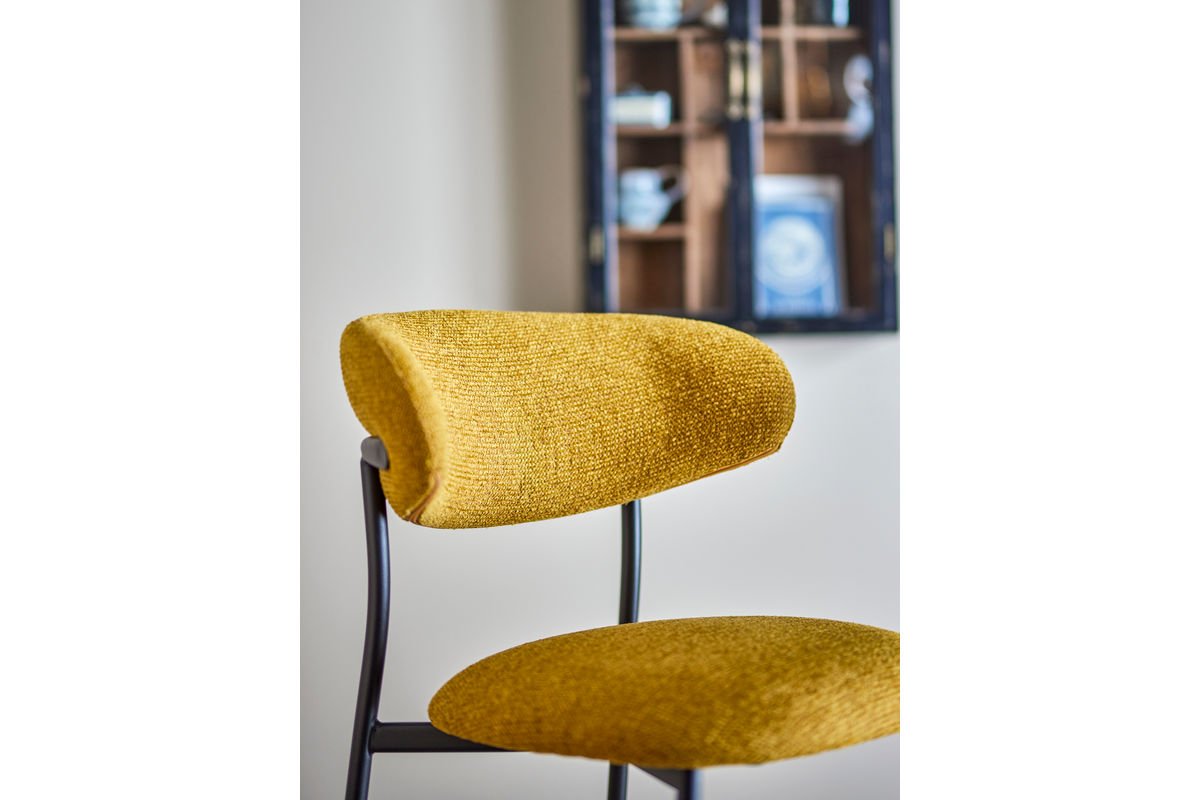 Chaise de salle à manger Felix – rembourrage en chenille de couleur jaune chaud