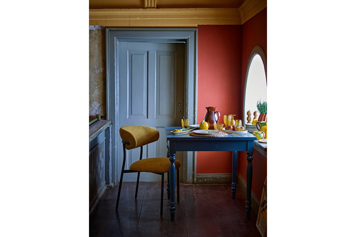 Chaise de salle à manger Felix – rembourrage en chenille de couleur jaune chaud