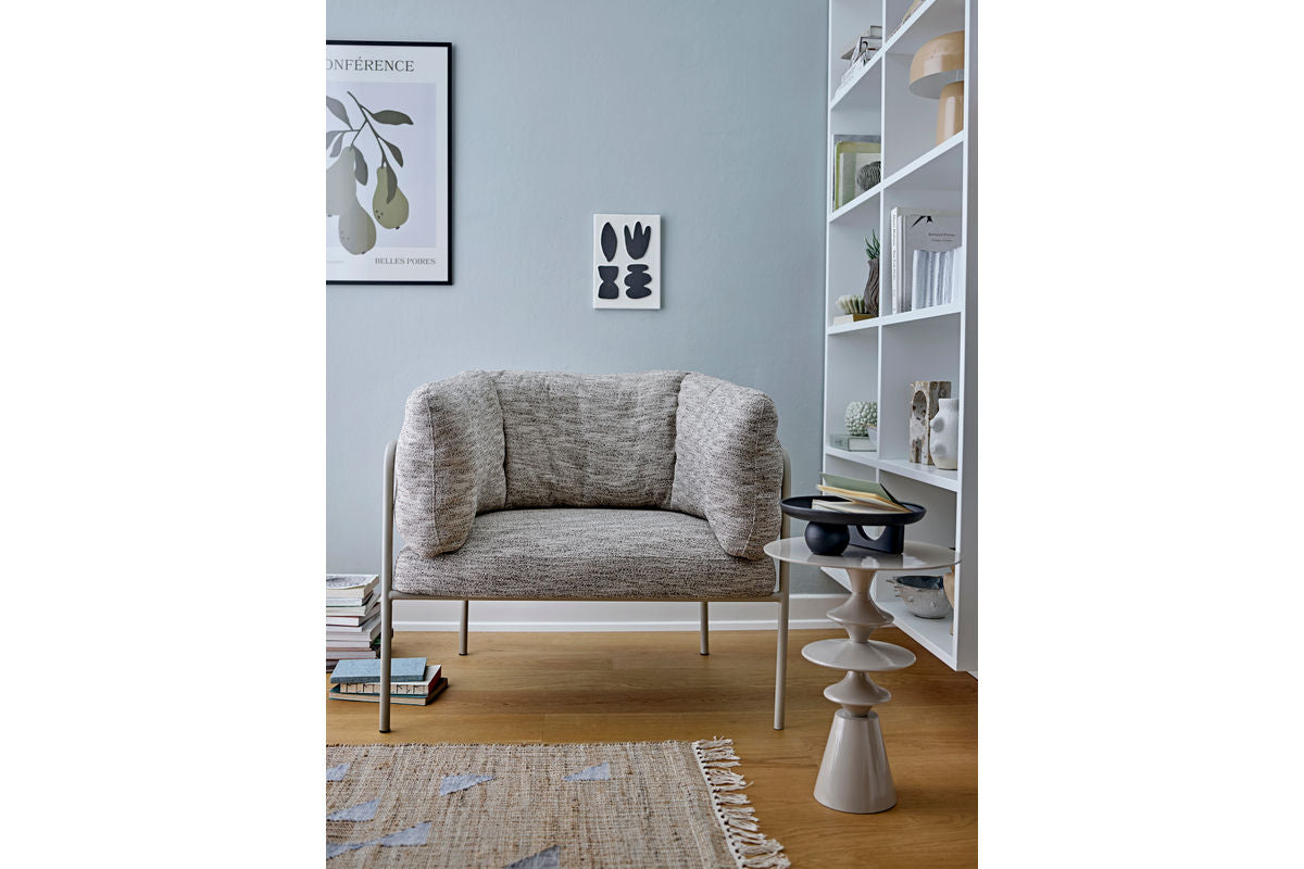 Table d'appoint Avero – Design sculptural en ton beige clair