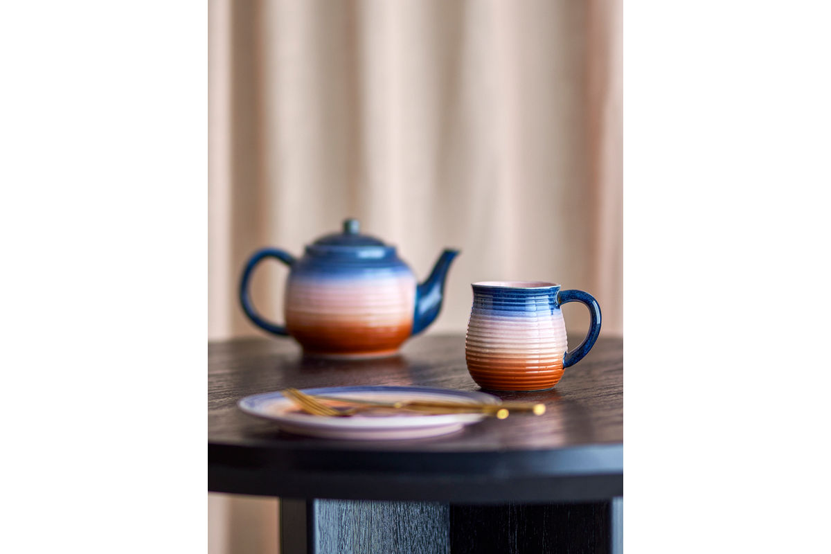 Gabi Cup Set – Ribbed Stoneware Cups with Gentle Color Gradient (Set of 4)